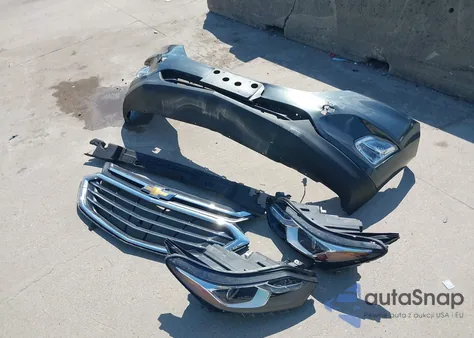 2018 Chevrolet Equinox Premier из США, поврежденный, VIN 3GNAXWEX2JL383931